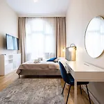 Wisus - Apartos Luxury *